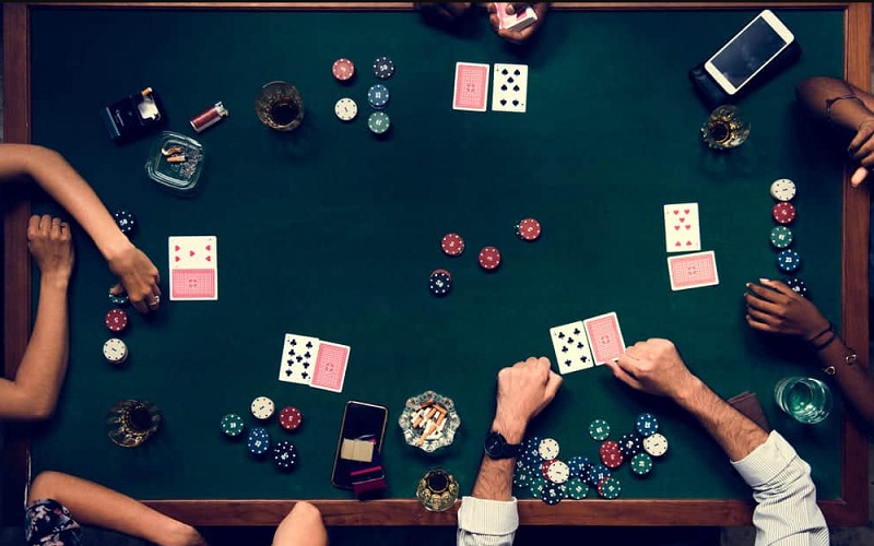 Giải đấu Poker liên tục với quy mô lớn